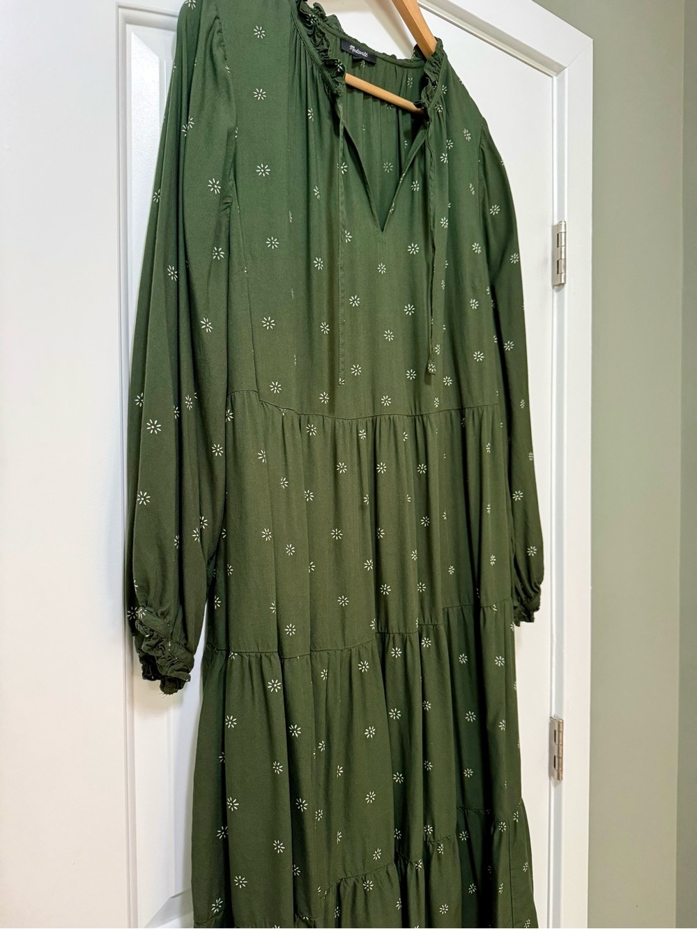 Madewell Tie-Neck Tiered Midi Dress in Stardot 2X - Picture 7 of 10